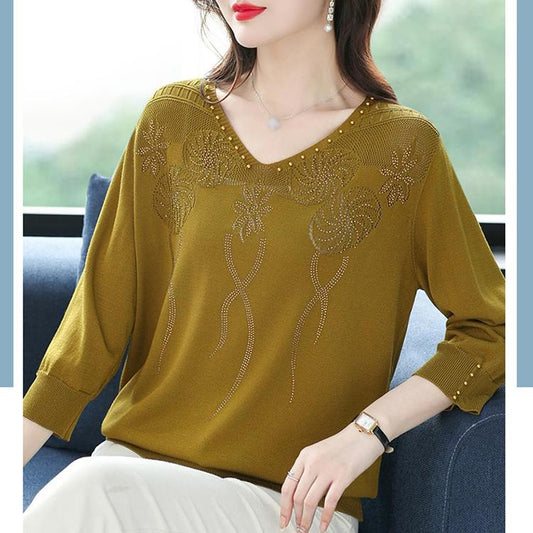 🎁Nice Gift! 🎁Women’s Vintage V-neck Beaded Pullover Shirt